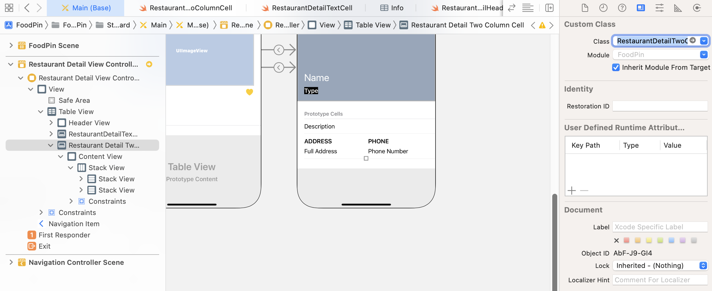 Figure 14-36. Setting the custom class of the 2-column prototype cell